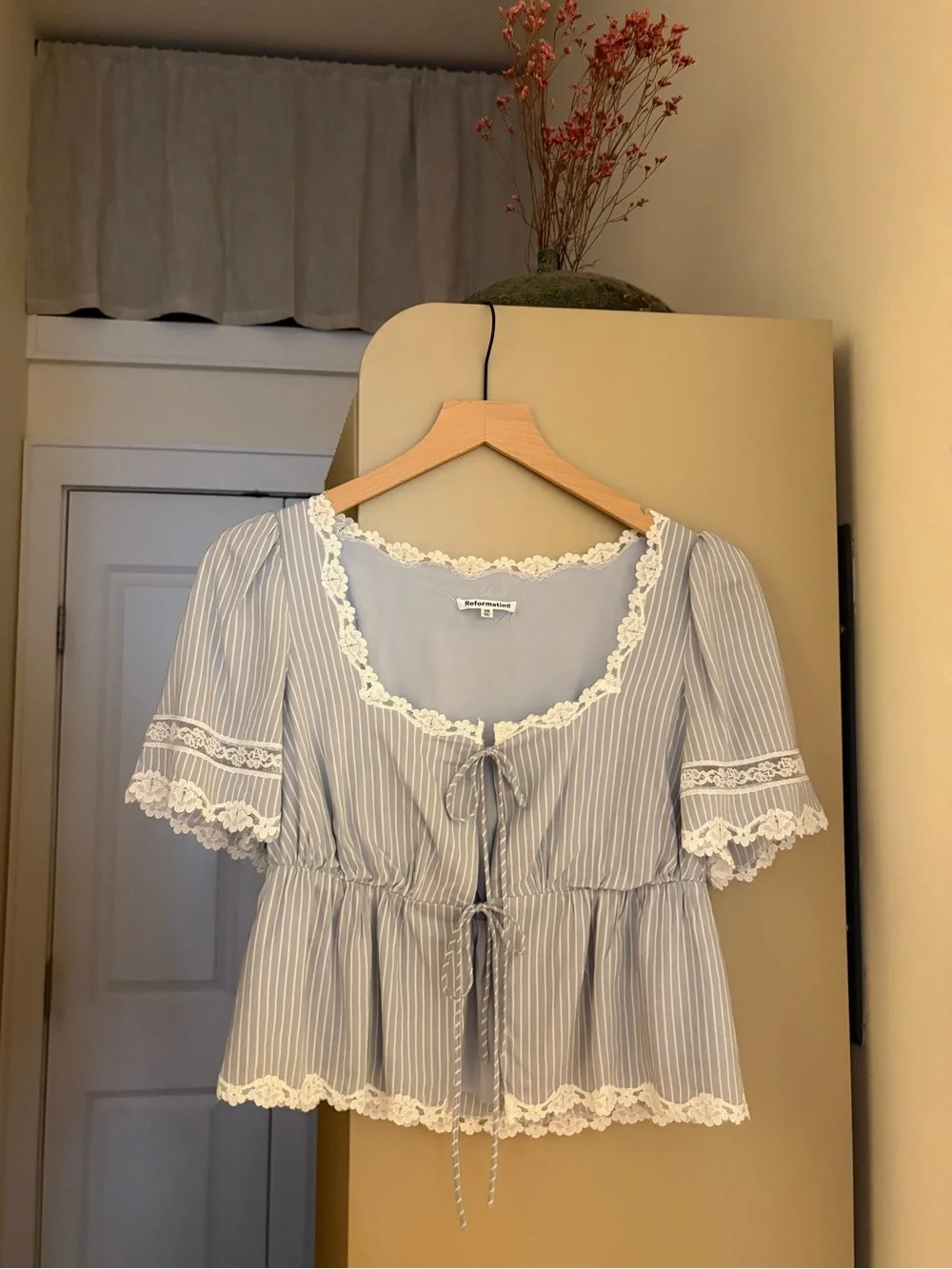 Reformation Margot Lace Trim Striped Cropped Blouse Top Blue White XS
